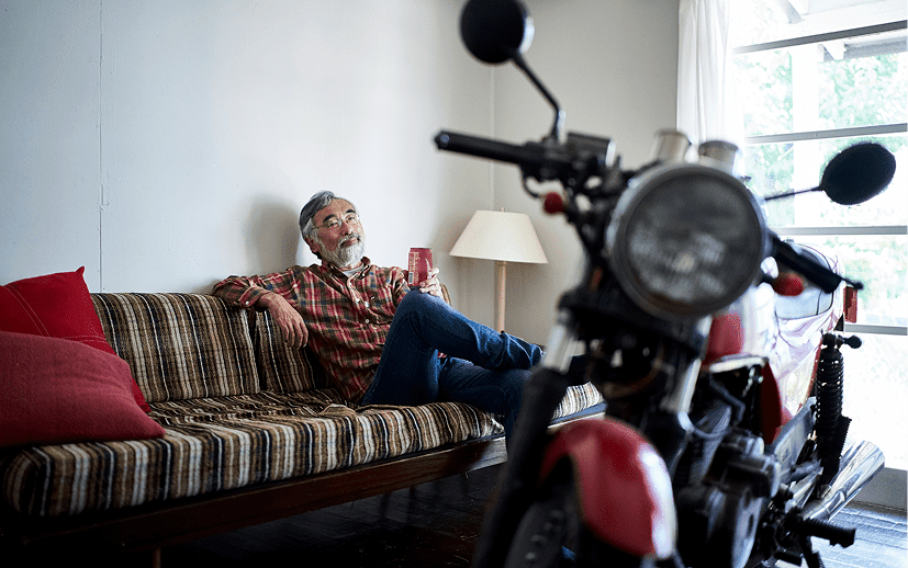 バイクを眺めながら一杯